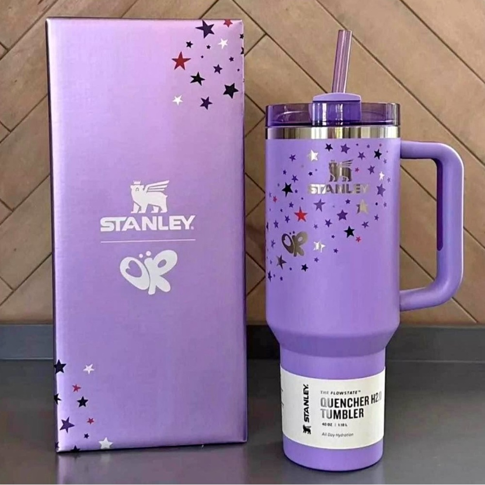 Stanley Lavender Quencher Tumbler with Straw